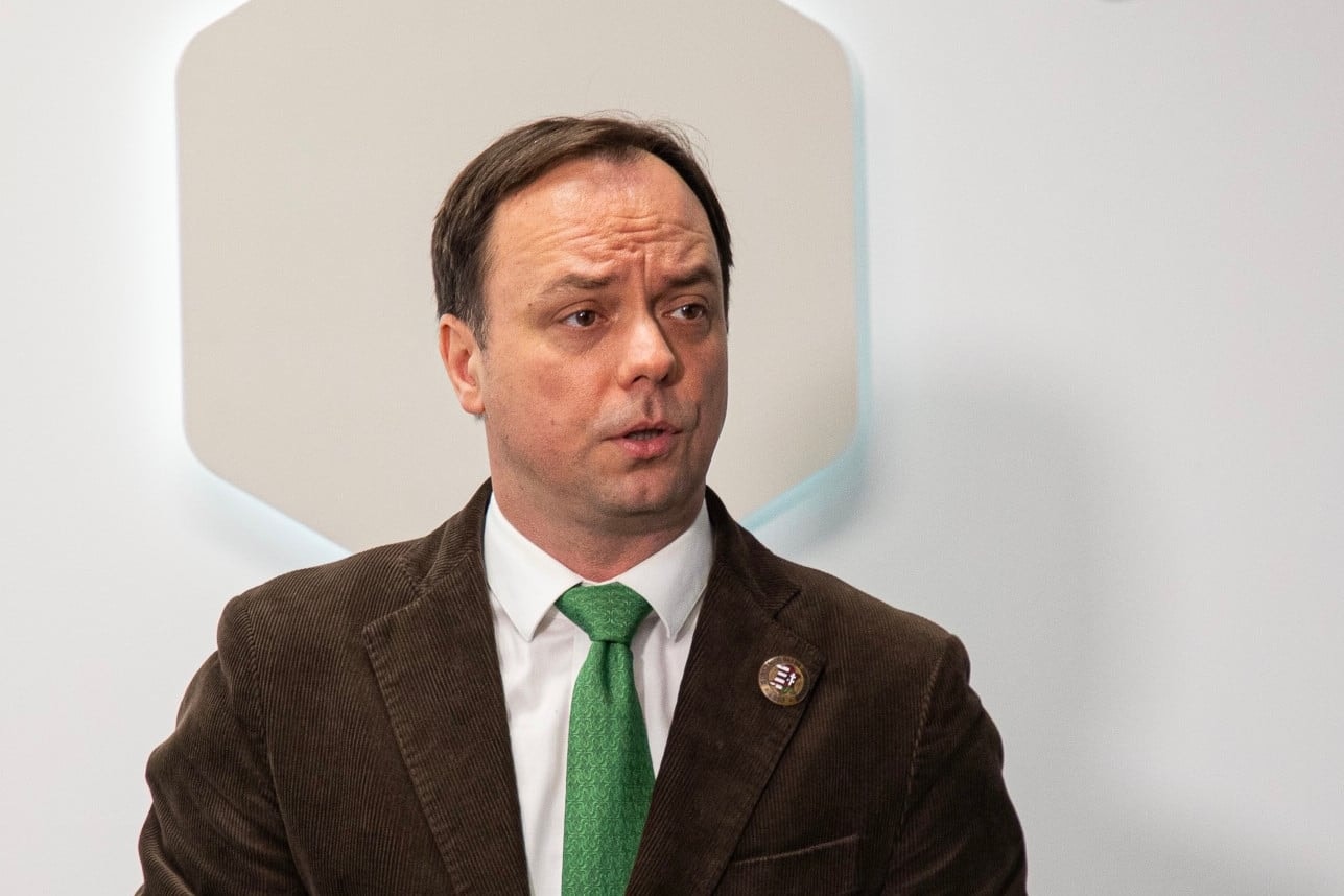 Nyitrai Zsolt: Kiállunk a nyugdíjasok mellett + Videó