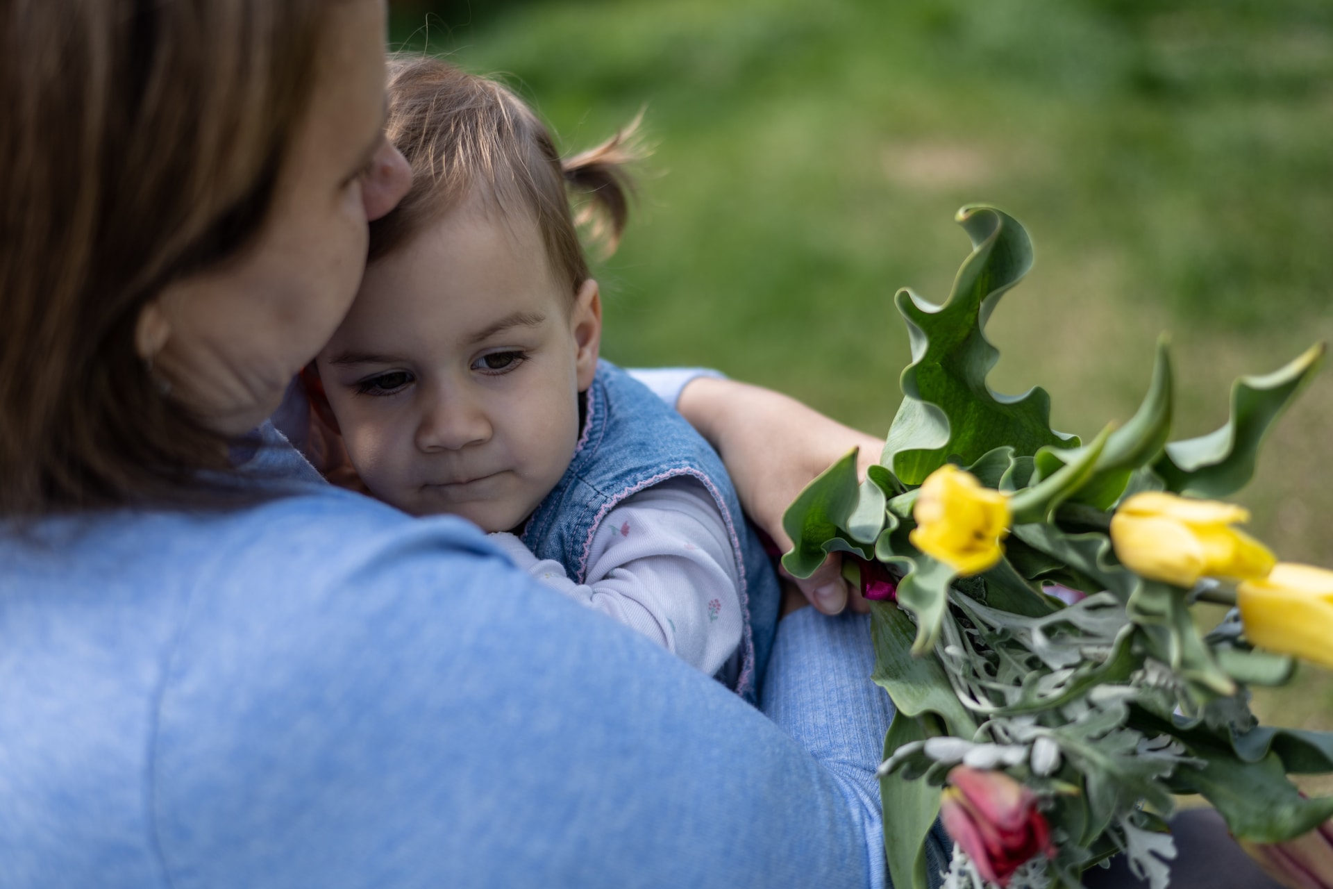 Megkapják első szja-mentes fizetésüket a 40 év alatti kétgyermekes édesanyák