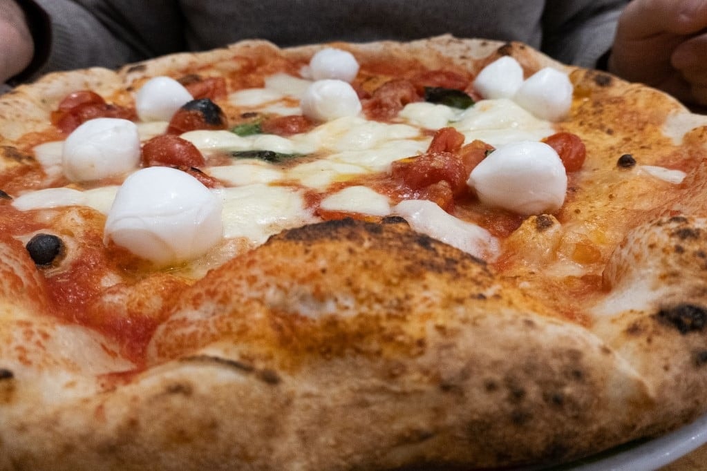 Egy szelet pizza után pánikroham? Lehet, hogy tyraminérzékeny!