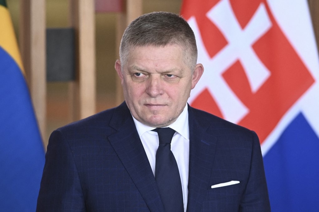 Szlovákiában és Szerbiában külföldről egyszerre szerveznek puccsot
