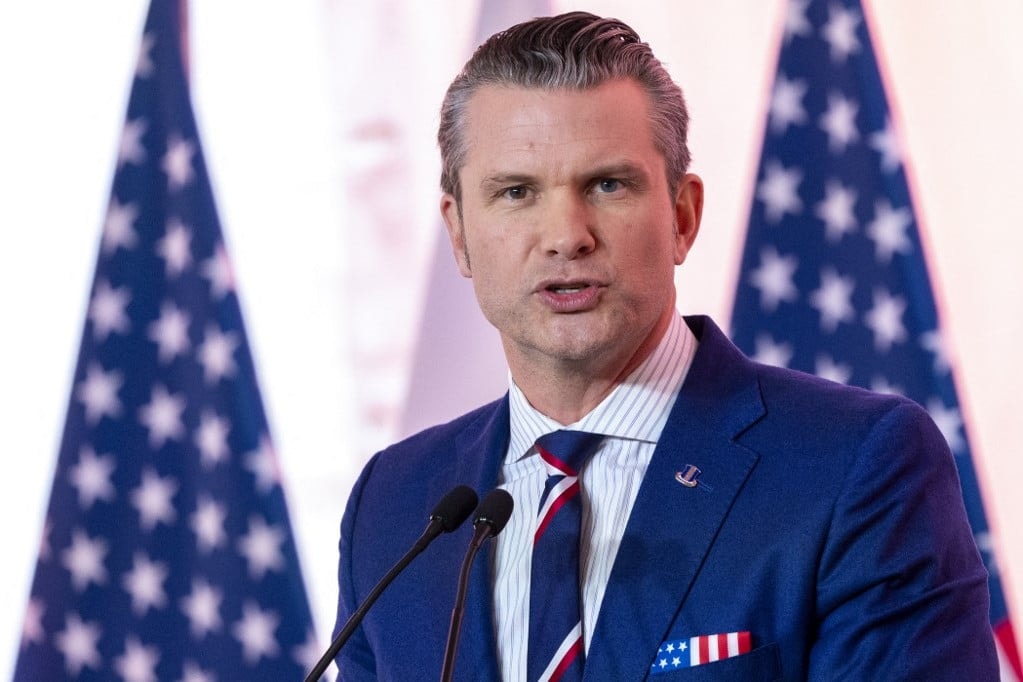Amerika figyelmezteti Iránt