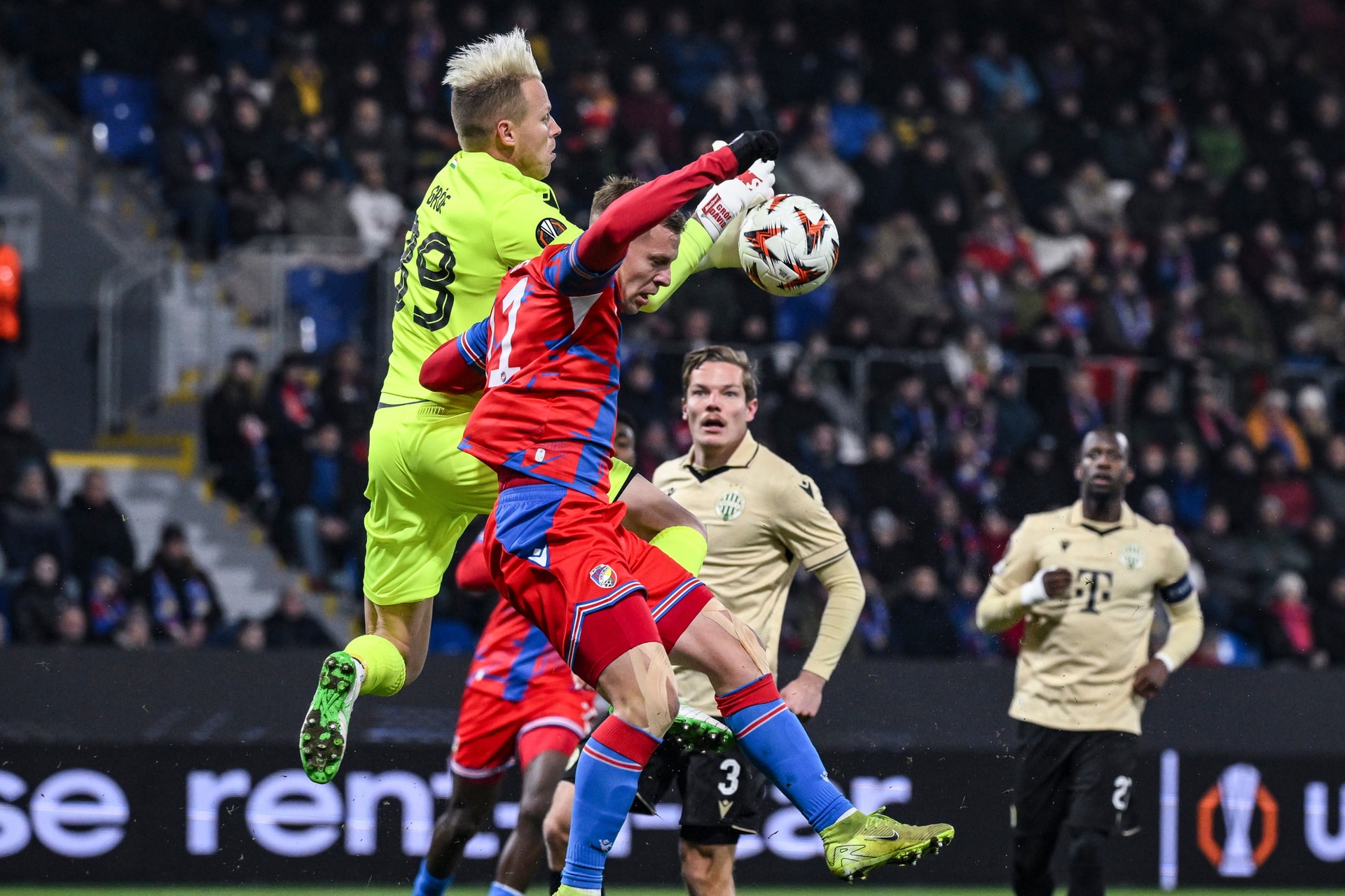 Sima vereség a Viktoria Plzen otthonában