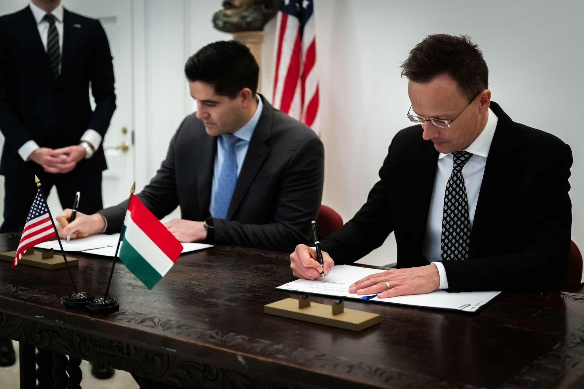 Együttműködés az amerikai Voyager Technologies-zal