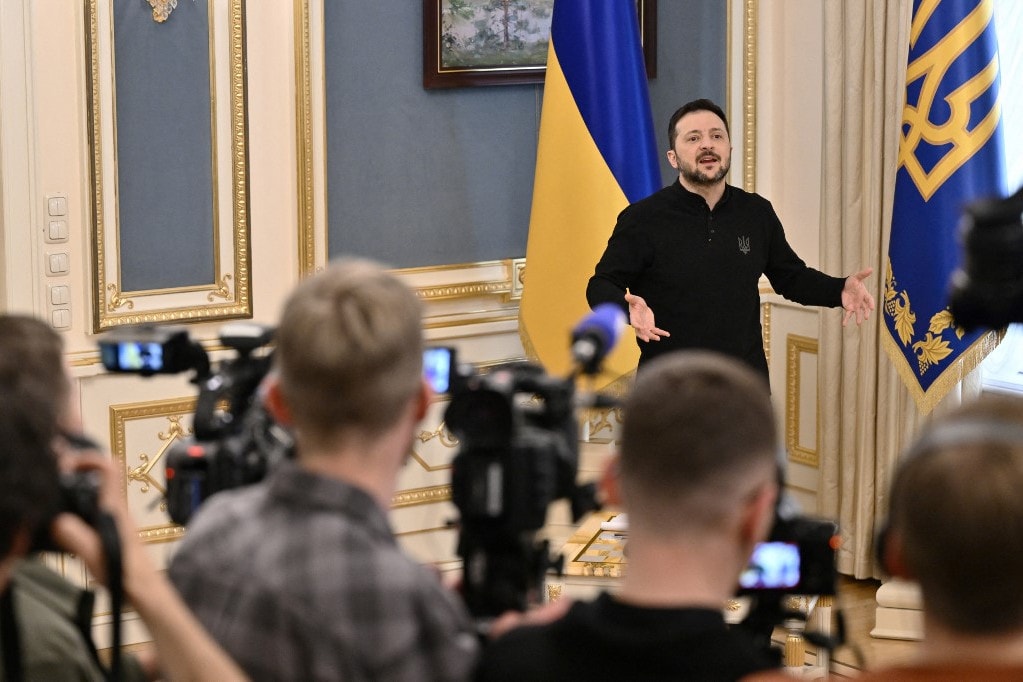 A dróntámadással gúnyt űz Oroszország a béketervezetekből, mondta Zelenszkij