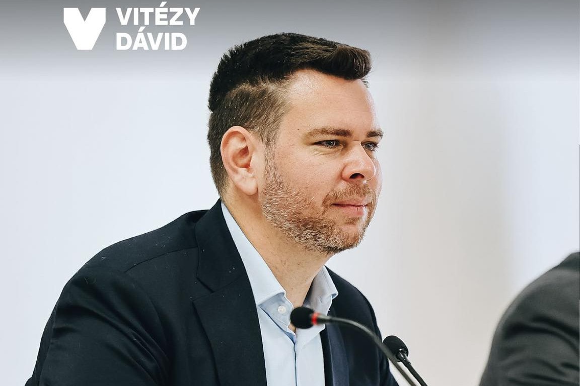 Vitézy Dávid: Szakmai, alkotó munka kezdődhet