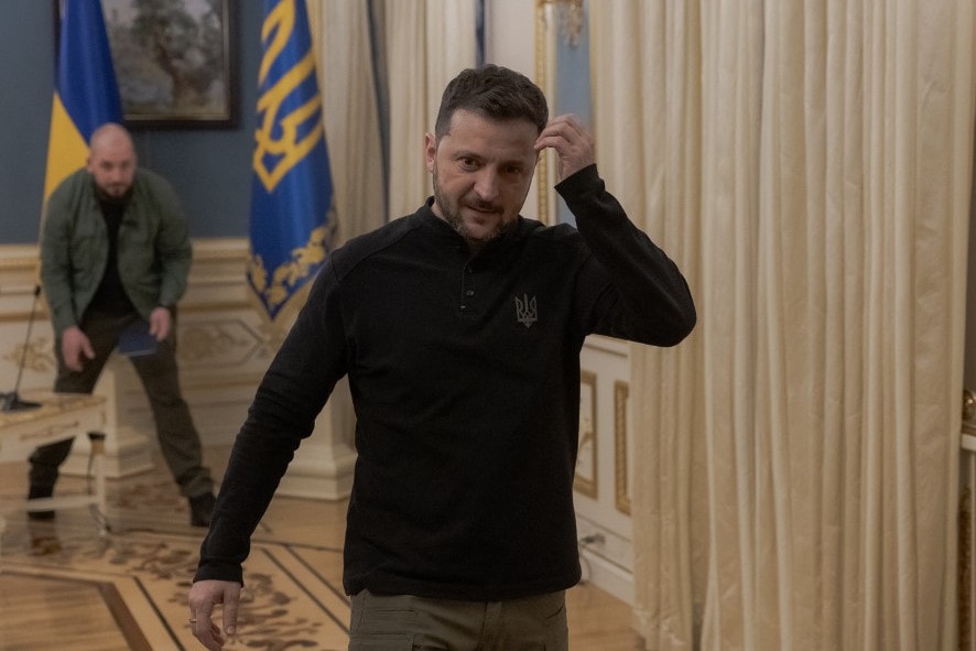 Francia diplomaták segítettek Zelenszkijnek bocsánatkérő levelet írni Trumpnak