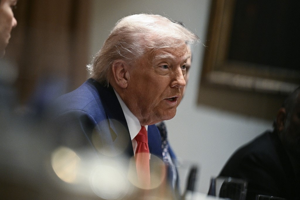 Trump közvetlen tárgyalásokat kezdeményez Oroszország és Irán vezetőivel