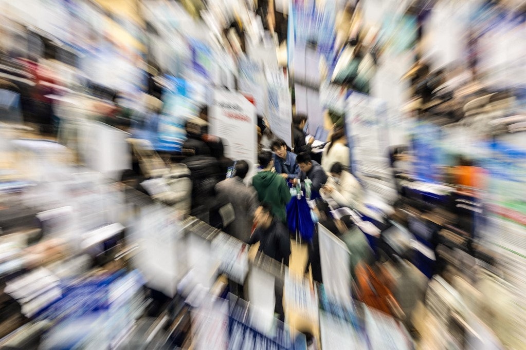 A szomszédban sem kolbász a kerítés