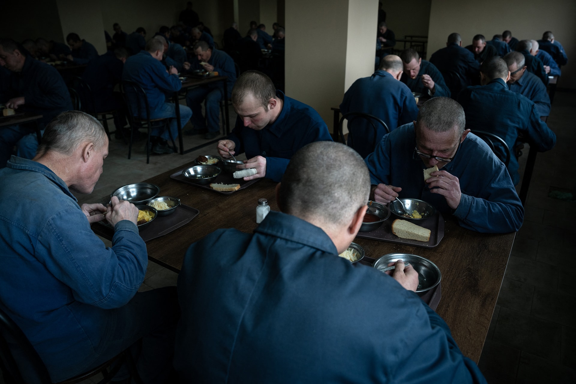 Feladták magukat, hadifoglyok lettek