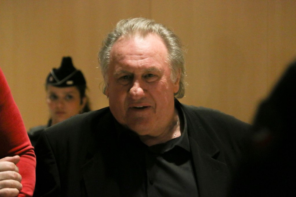 Országot vált Gérard Depardieu