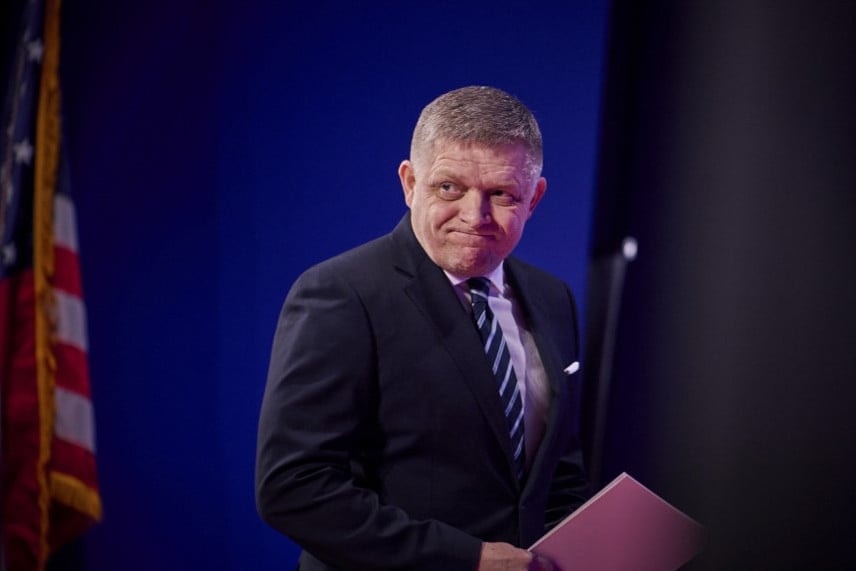 Fico sziklaszilárdan állja a sarat