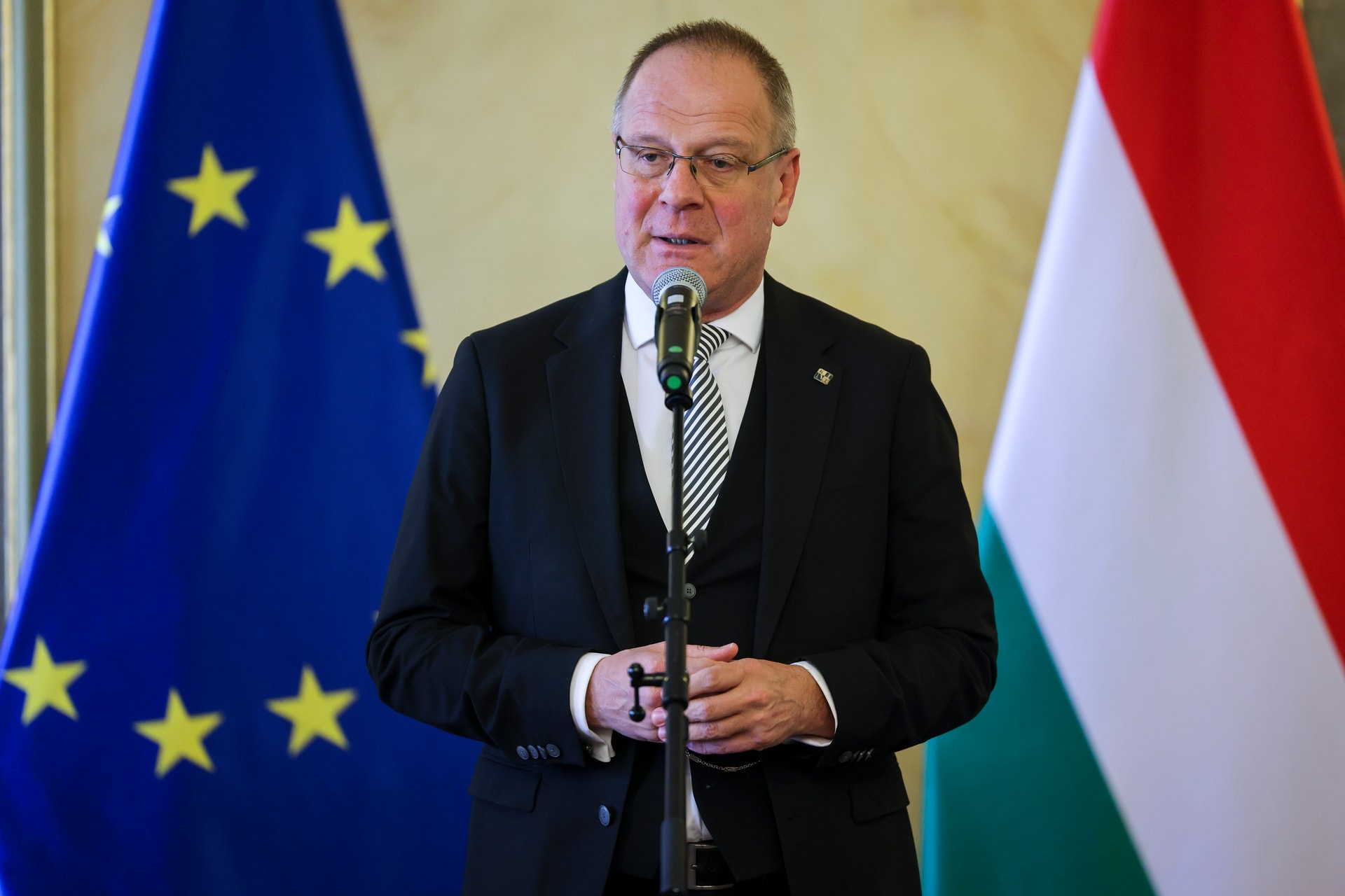 A találkozási pontokat kell keresni