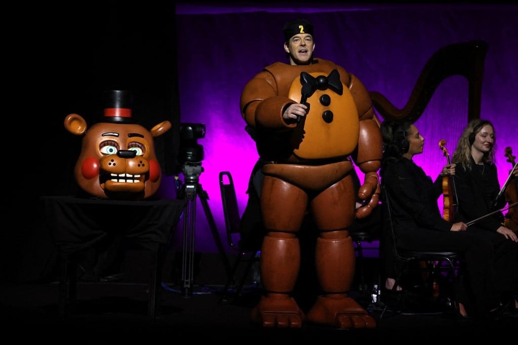 Nem hittük volna, de megint támadnak a  szörnyek Freddy pizzázójában +VIDEÓ