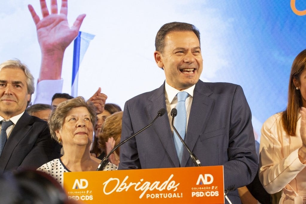 A portugál vezető megengedte, hogy  Egyesült Államok használhassa az iráni hadműveletben a bázisát