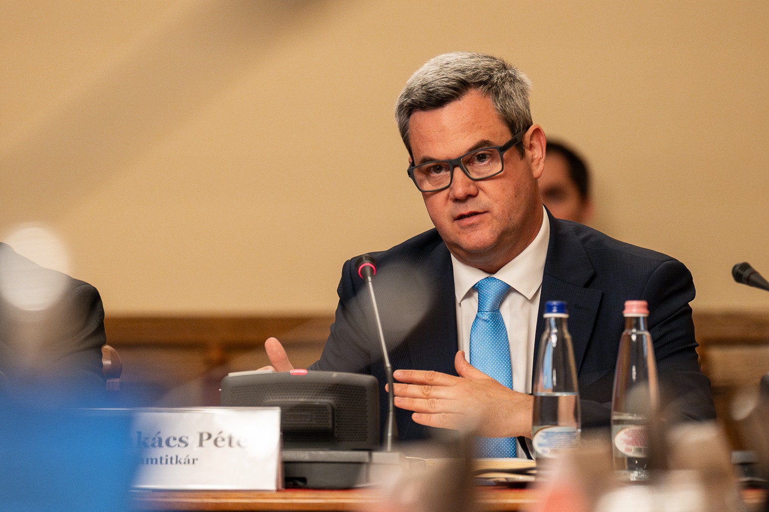 Politikai alapon blokkolják a kórházfelújítások forrásait