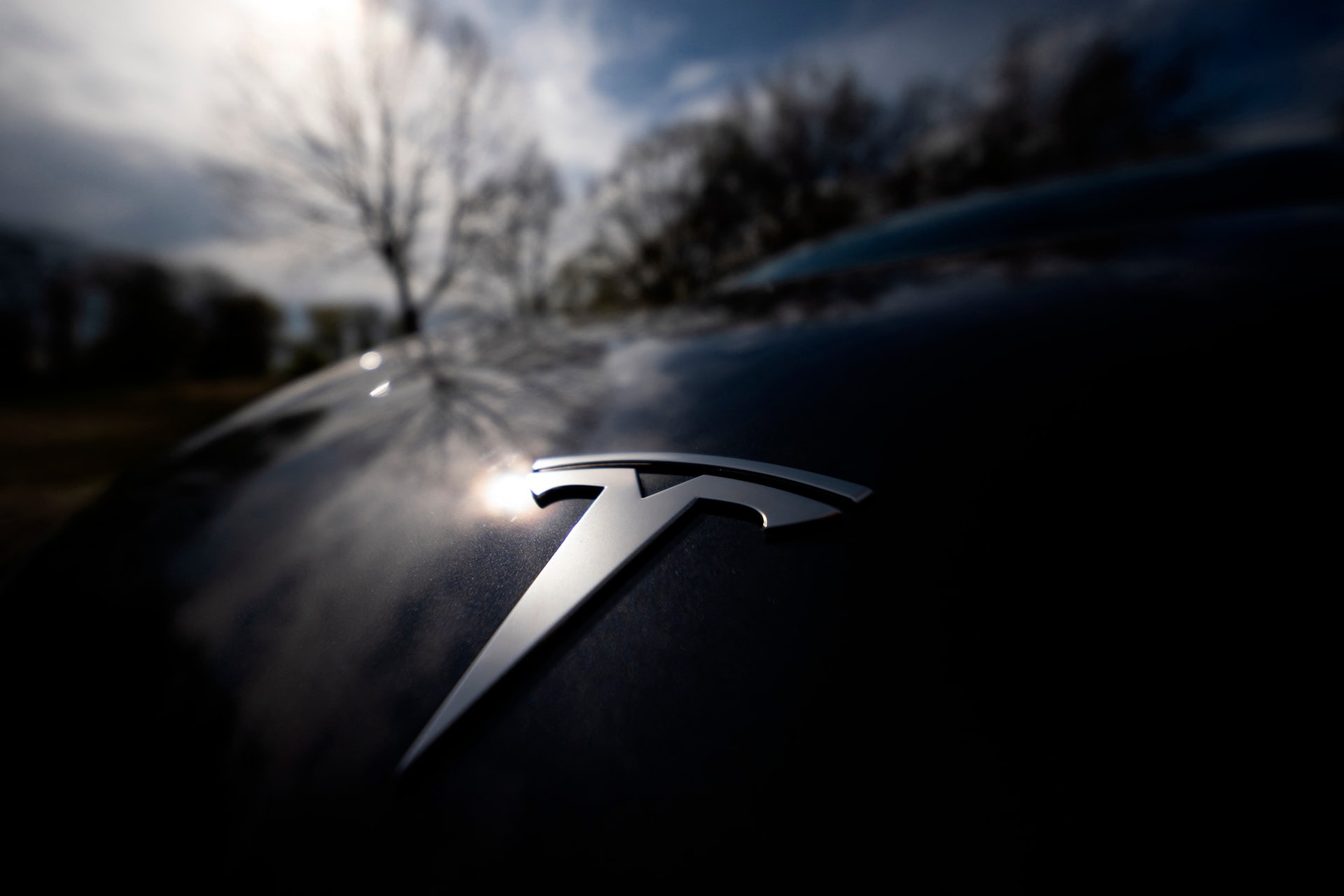Botrányba fulladt a Tesla robotaxi-premier Austinban