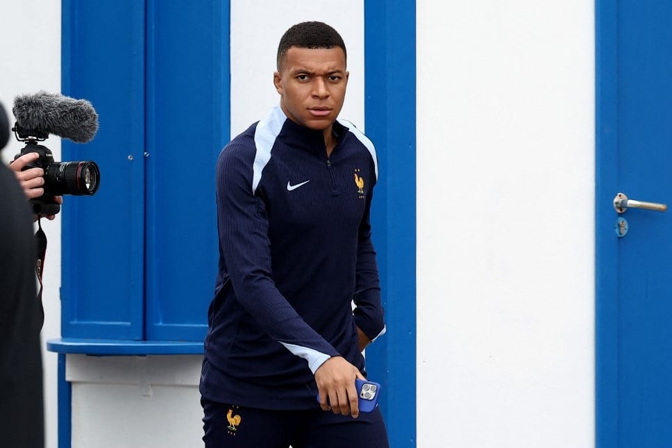 Fontos döntést hozott Mbappé