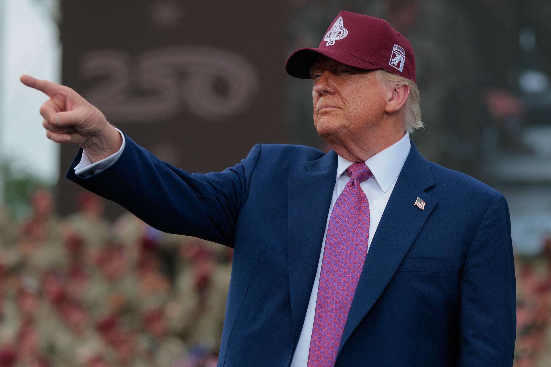 Donald Trump részt vesz a hágai NATO-csúcstalálkozón