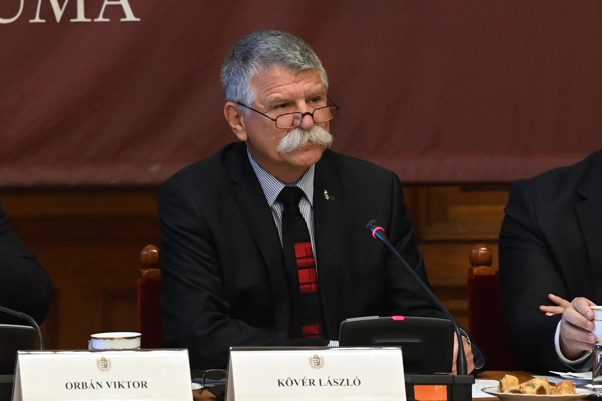„Parajdnak új bányára, az Európai Uniónak pedig új vezetésre van szüksége"