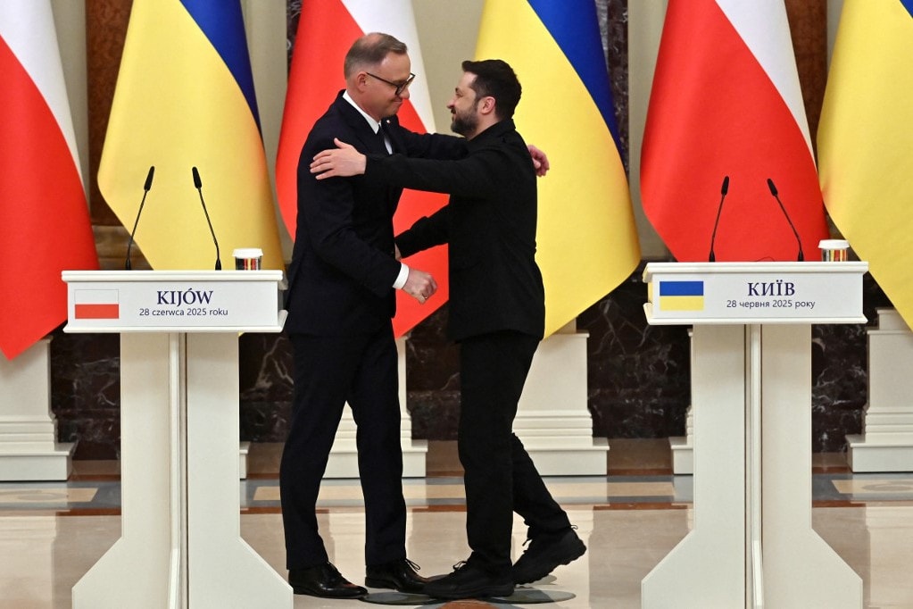 Búcsúlátogatásra Kijevbe érkezett a lengyel államfő