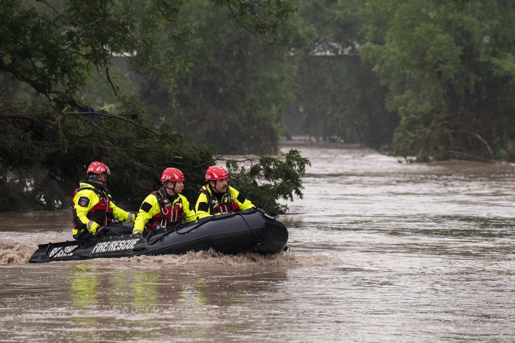 Texasban növekszik a villámárvíz halálos áldozatainak száma