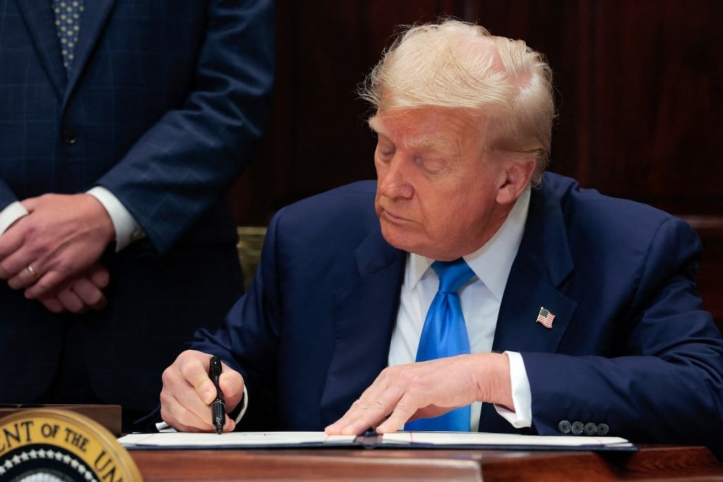 Washington életbe léptette a világ országaira kivetett vámjait