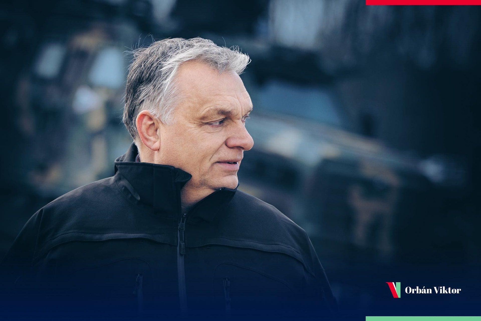 Orbán Viktor bajuszban