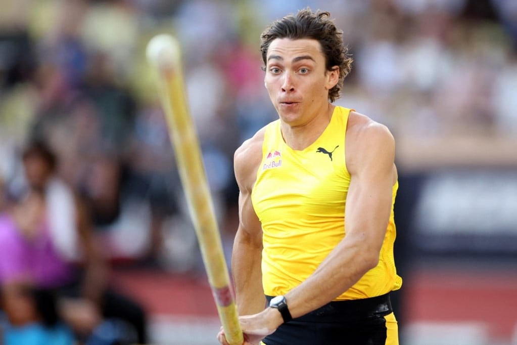 Armand Duplantis vitte el a pálmát