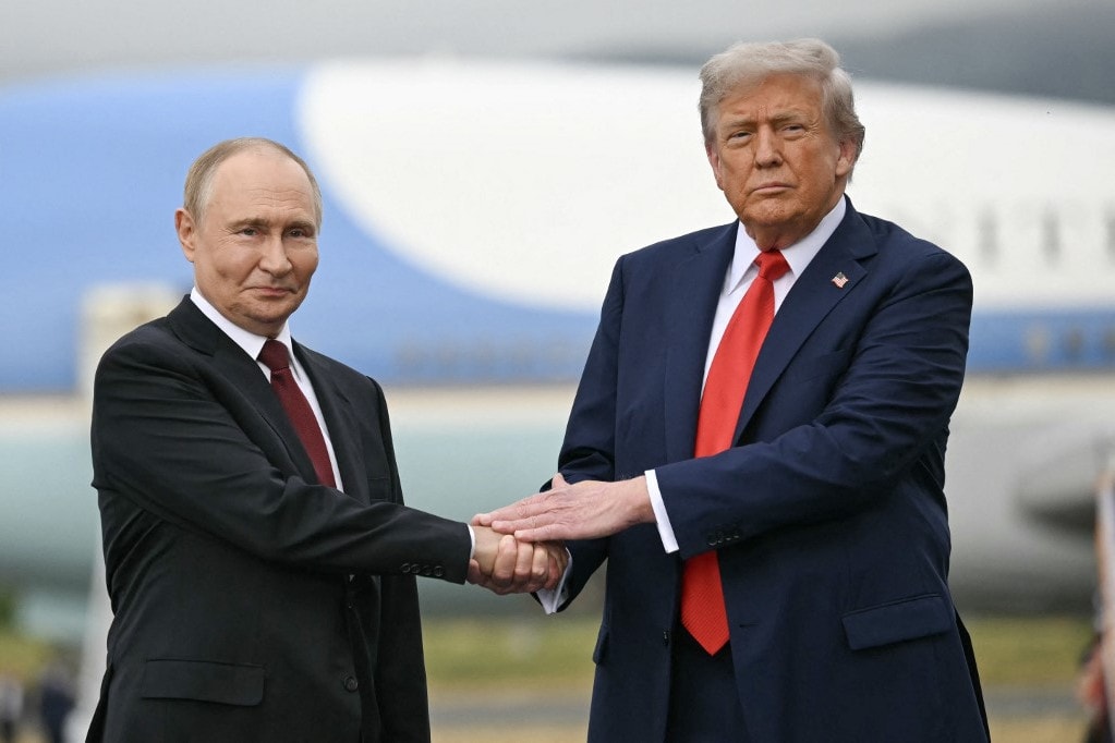 Trump súlyos következményekkel fenyegette Putyint