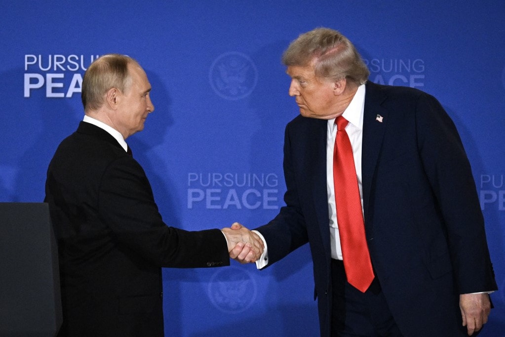 Testbeszéd-szakértő beszélt Putyin és Trump nonverbális viselkedéséről