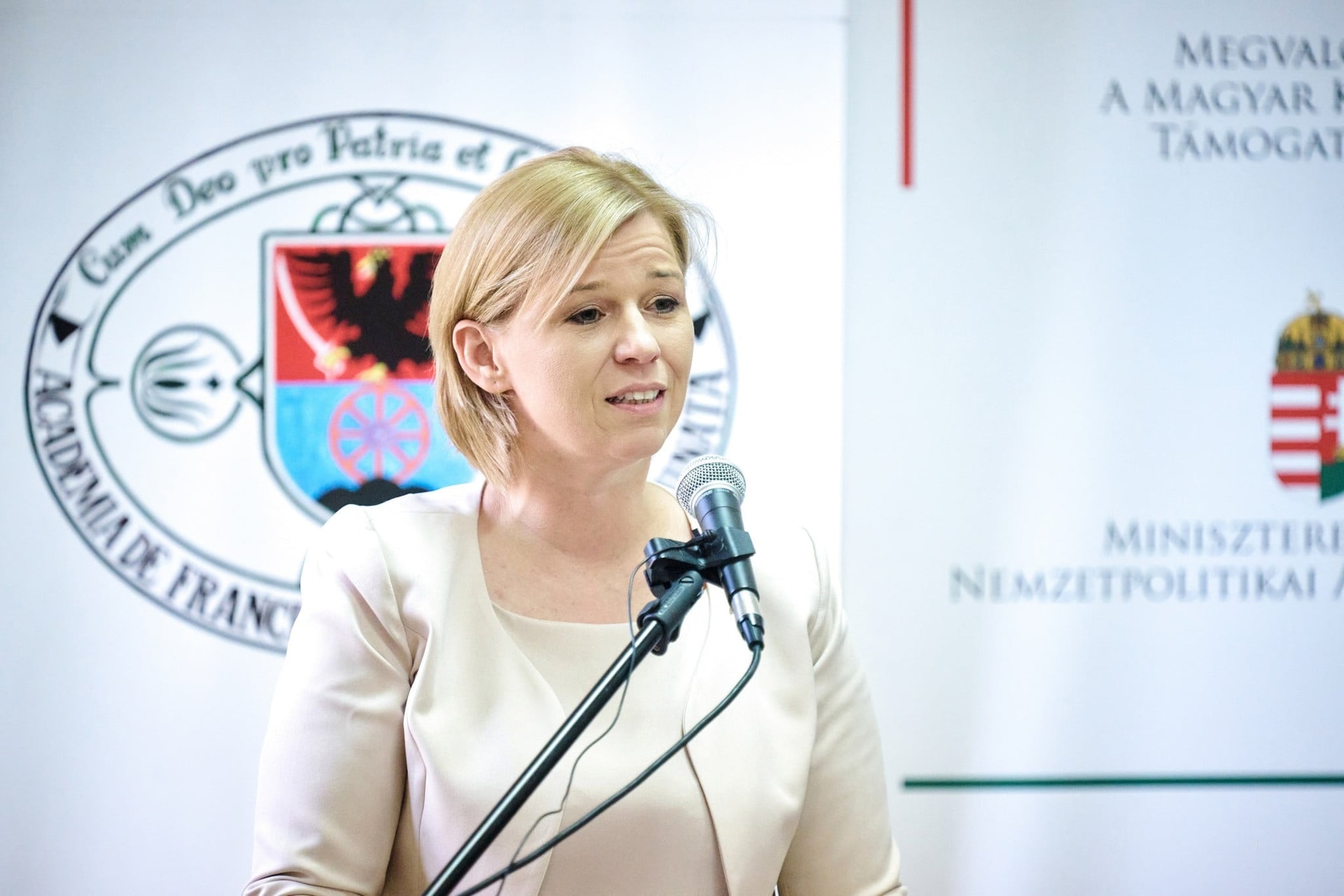 Varga-Bajusz Veronika: A mesterséges intelligencia oktatása beépült a szakképzésbe, felsőoktatásba