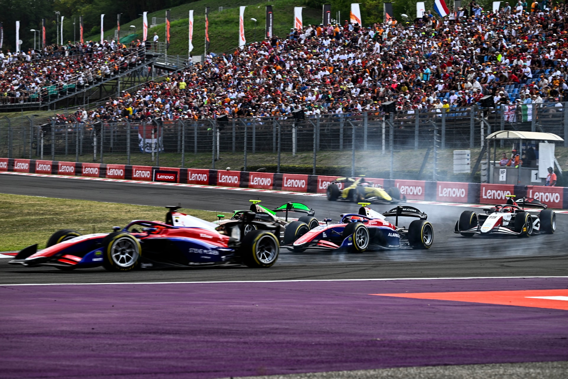 Spanyol győzelem a Forma-2-es sprintfutamon