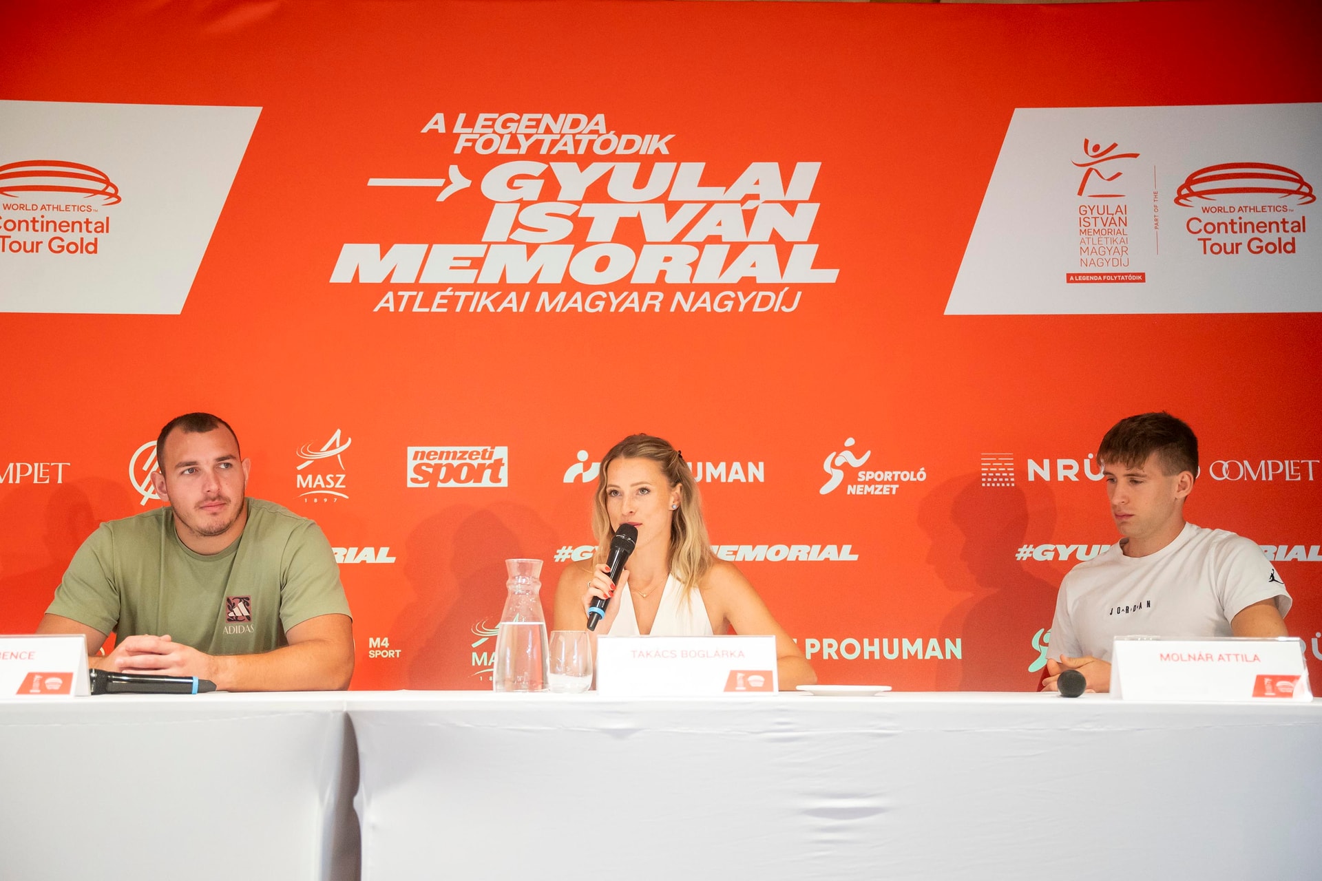 Teltház várja Duplantisékat
