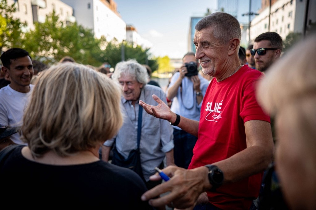 Andrej Babis mozgalma az ANO stabilan vezeti a pártok népszerűségi listáját