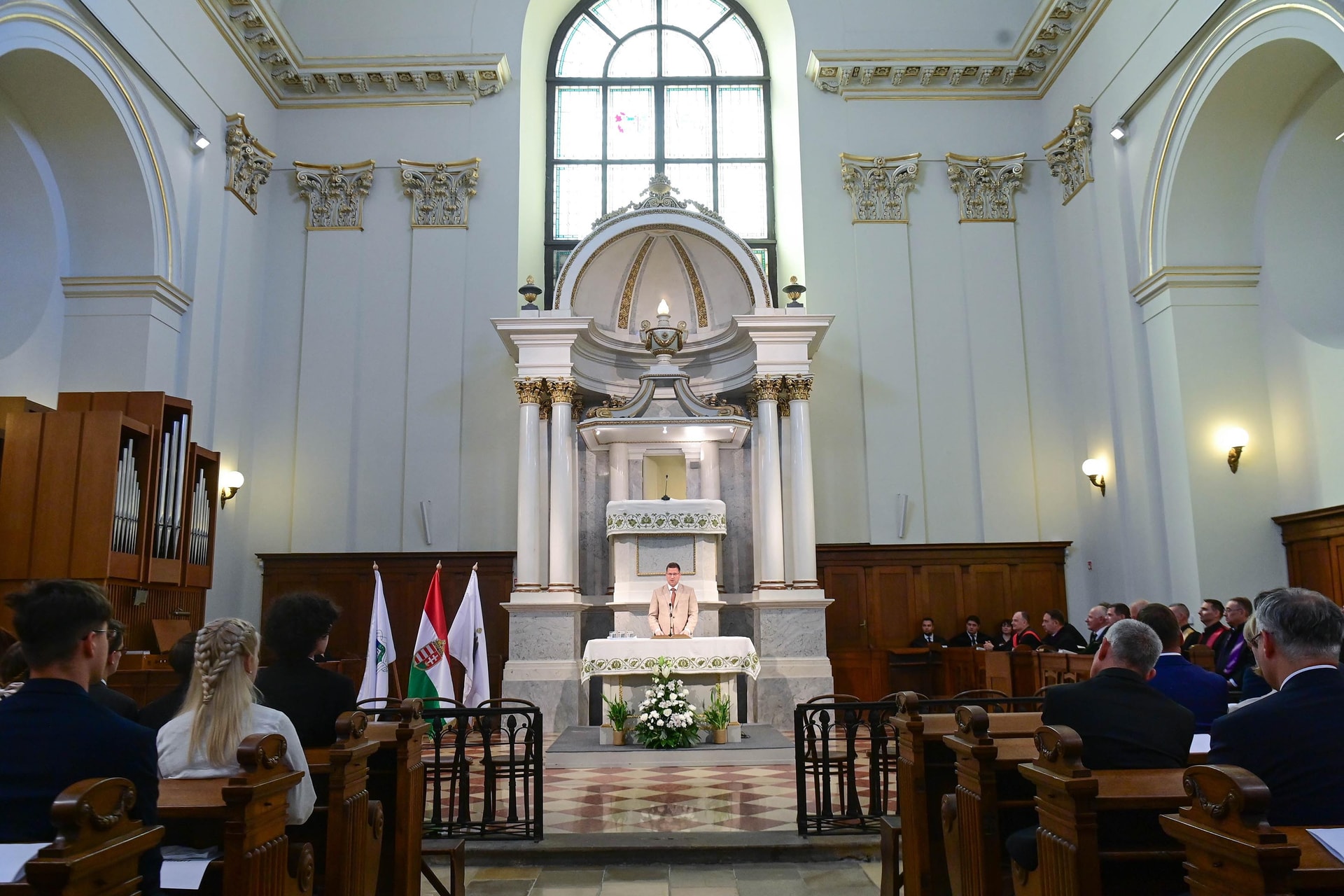 „Mindaz, ami a Károli Egyetemen történik, értéket teremt”