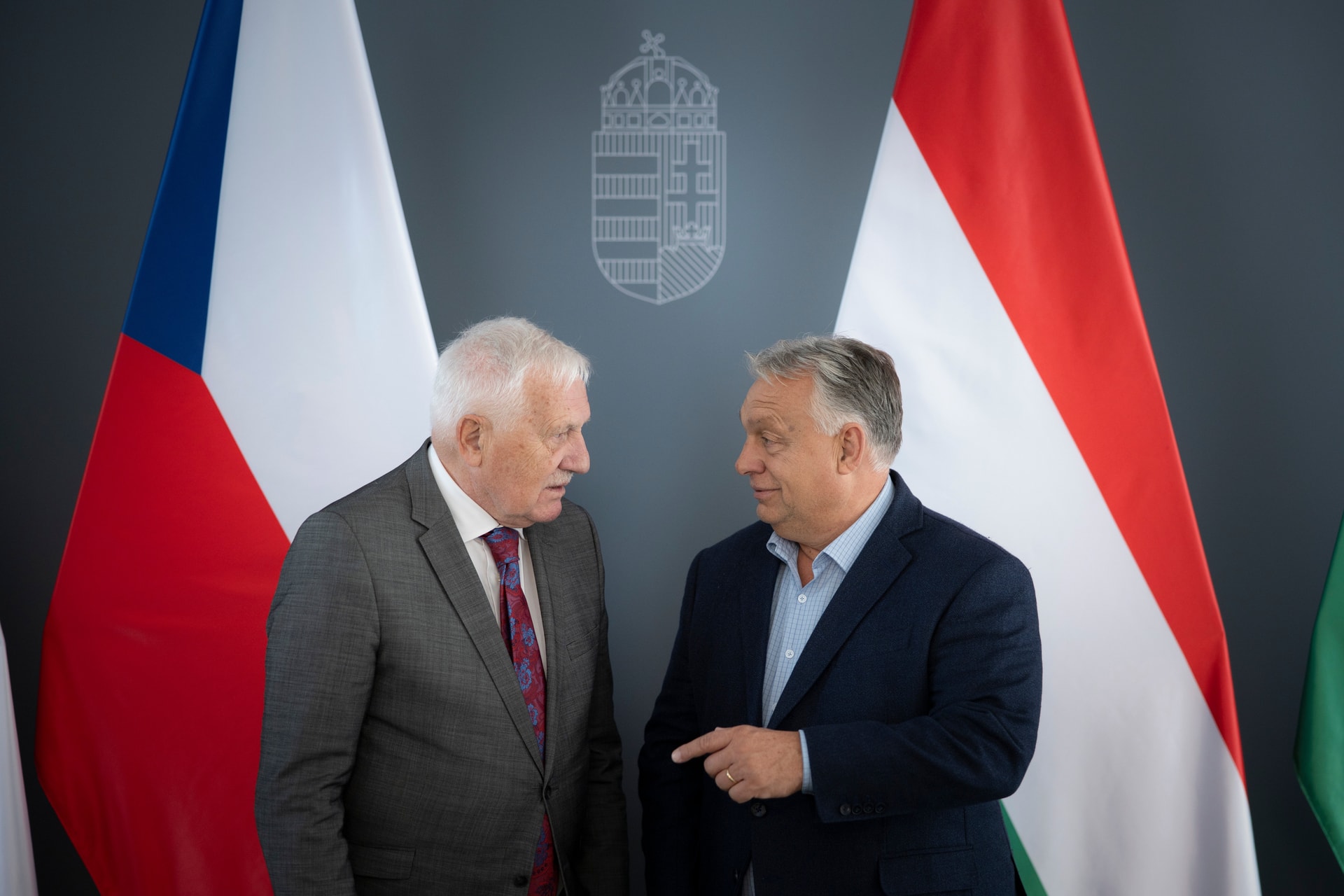 Orbán Viktor Václav Klaus-szal tárgyalt