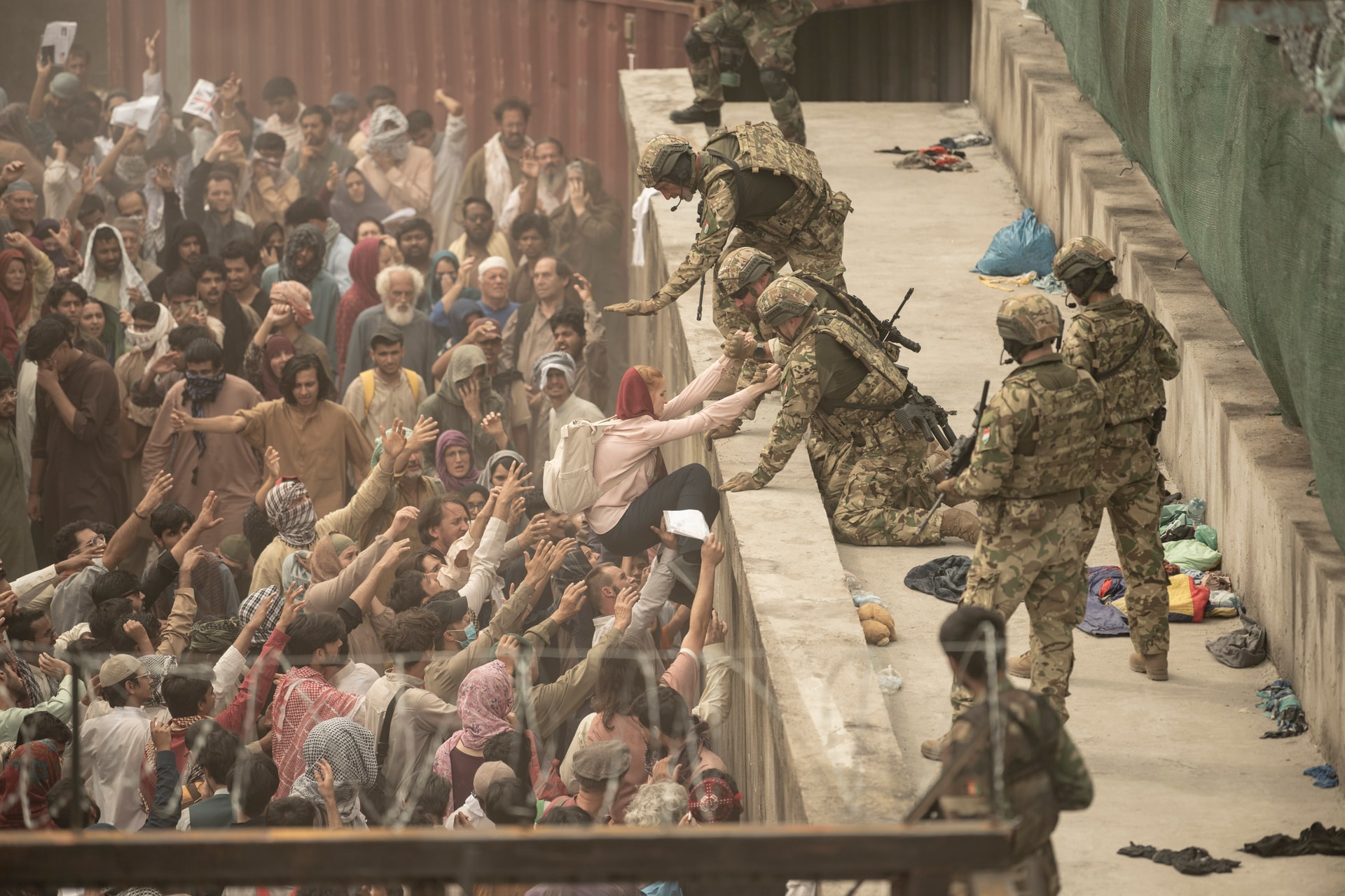 Megtörtént mentőakcióról szól a Sárkányok Kabul felett című film +VIDEÓ