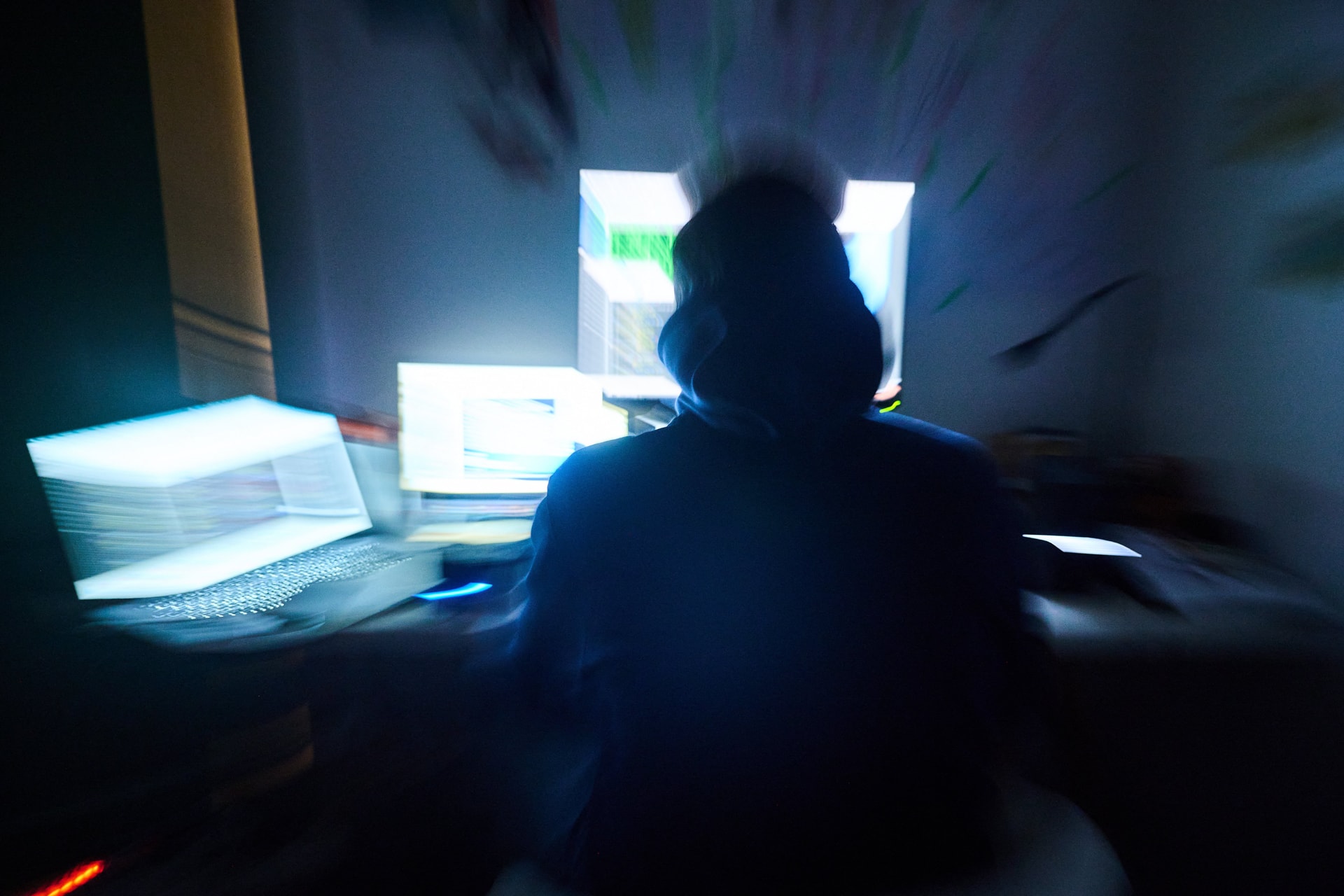 Márciusban több 373 ezer illegális weboldalt számoltak fel