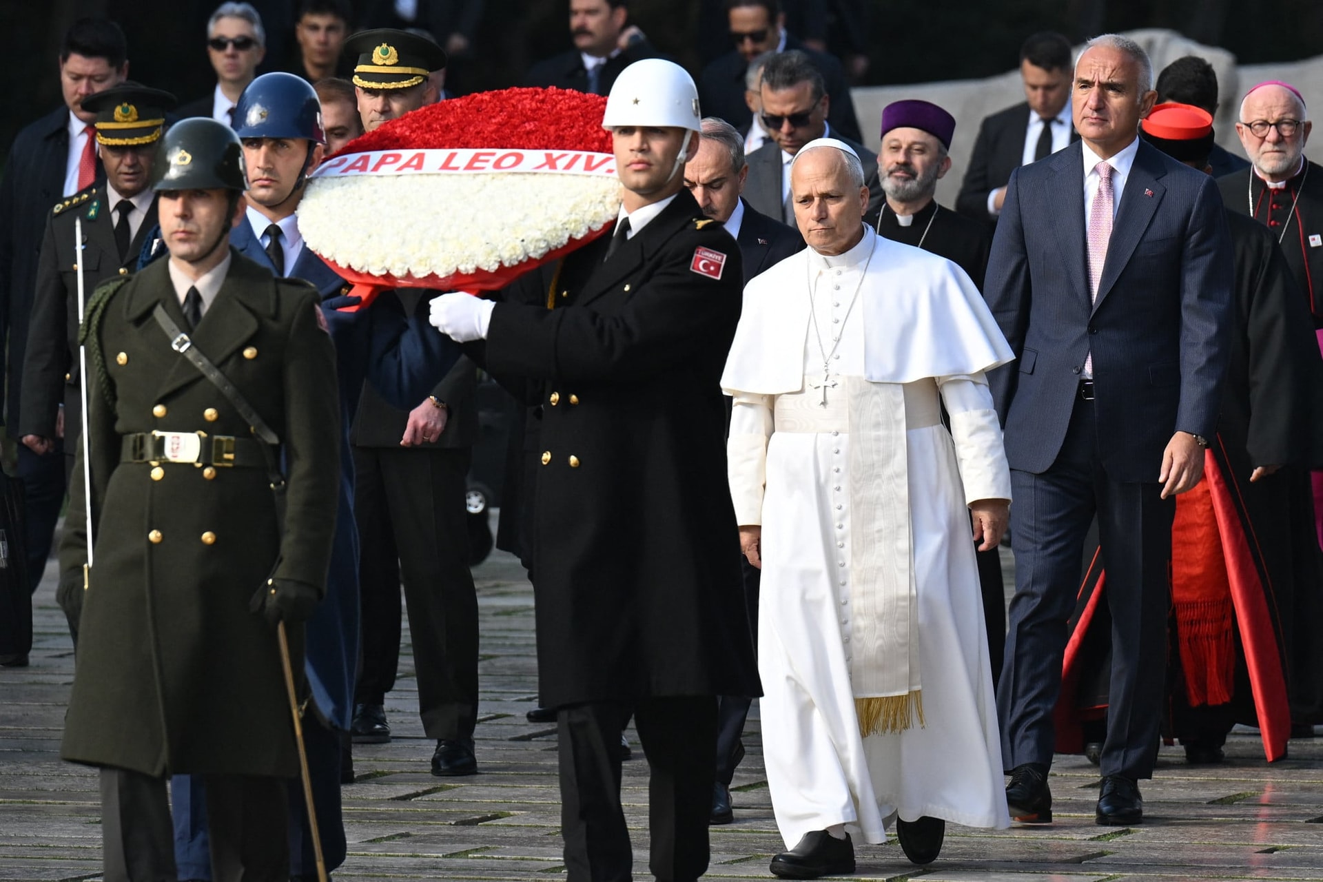 XIV. Leó pápa a béke és a párbeszéd fontosságát hangsúlyozta