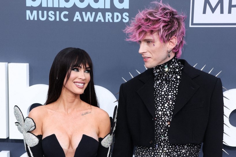 Megan Fox és Machine Gun Kelly először mutatták meg gyermeküket