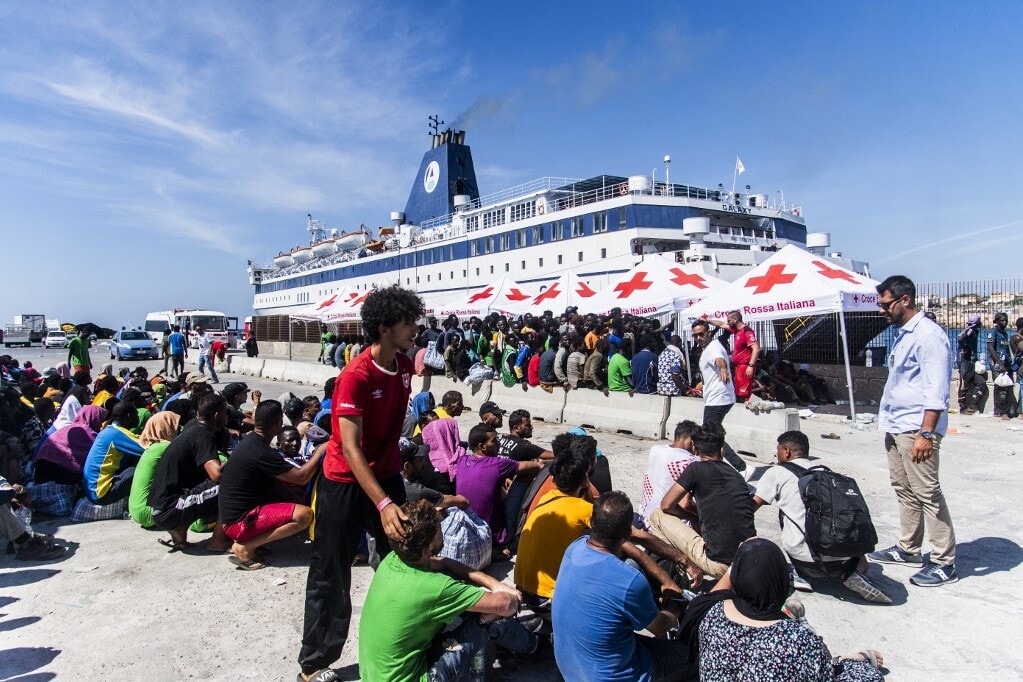Csökkent az idén Olaszországba a tengeren érkezett migránsok száma