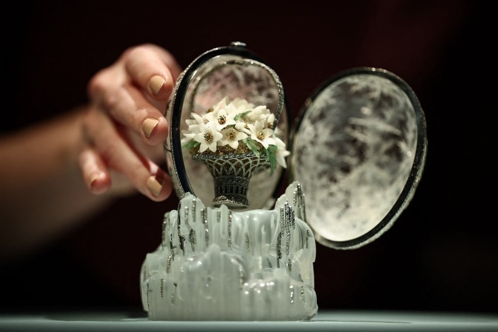 Hiába nyelte le, mégis visszaszerezték a Fabergé-tojásmedált