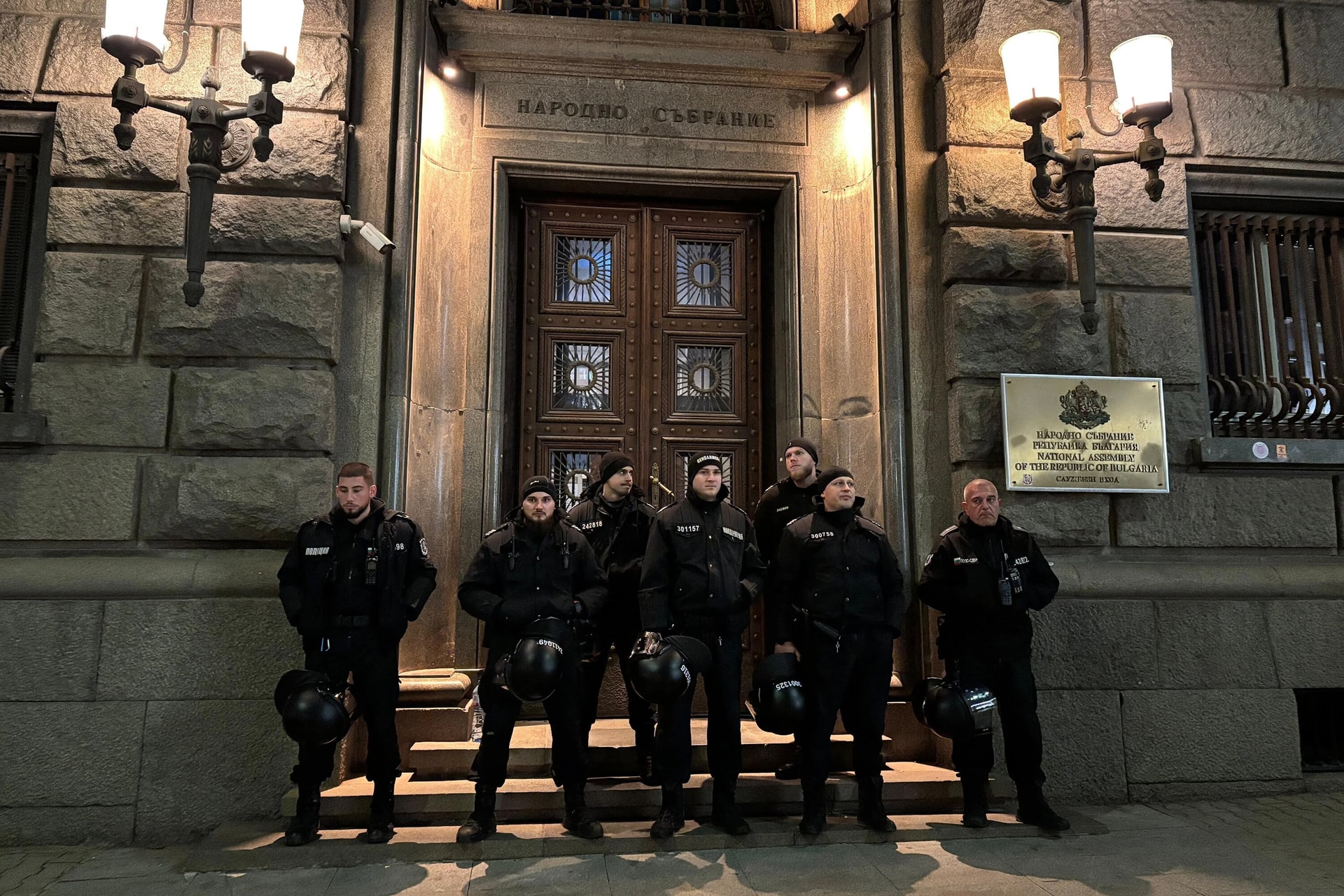 Lemondott a kormány