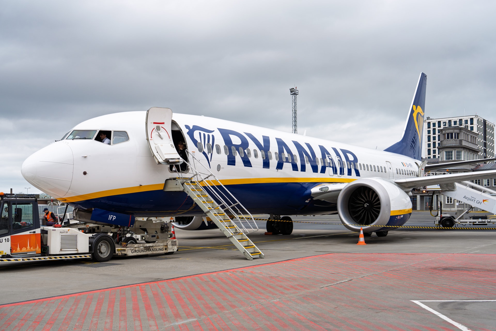 Bizarr ok miatt hajtott végre kényszerleszállást egy Ryanair-gép