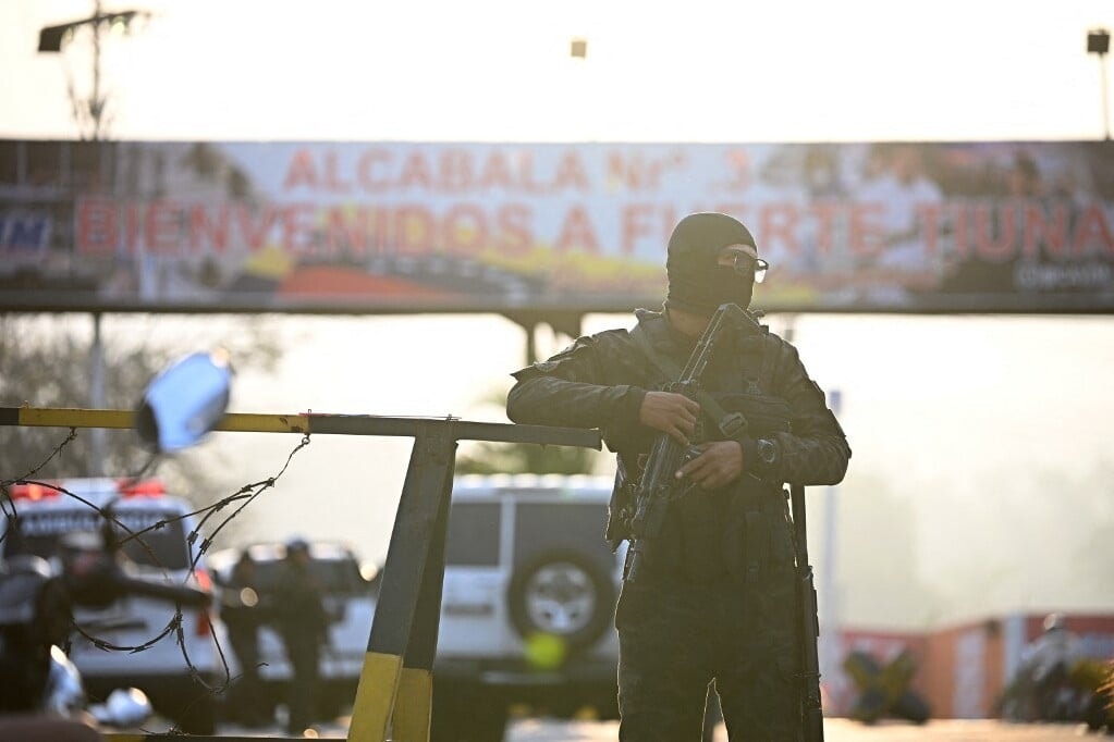 Általános mozgósítást és hadiállapotot hirdettek Venezuelában
