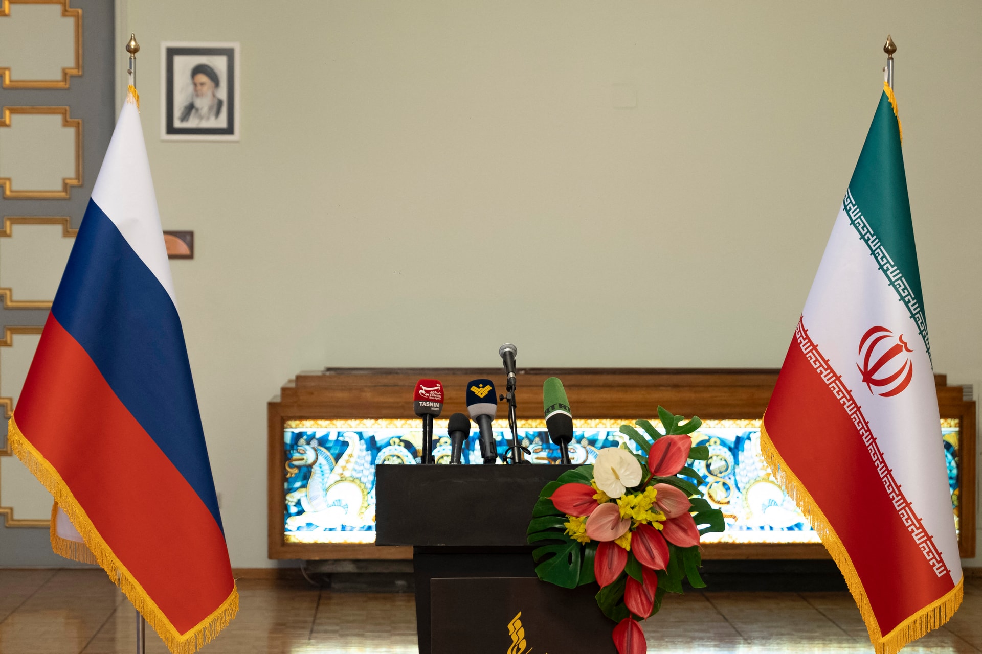 Oroszország kiáll Irán mellett