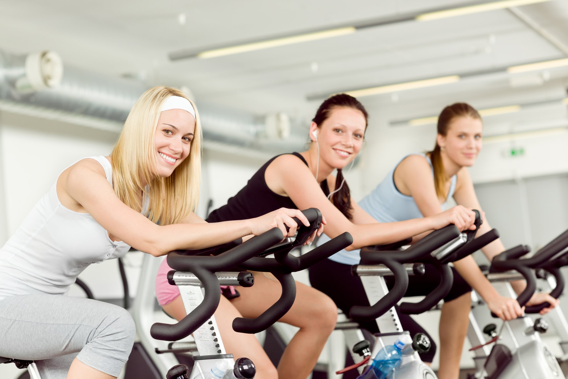 Spinning: Mit tesz valójában a testtel a népszerű edzés?