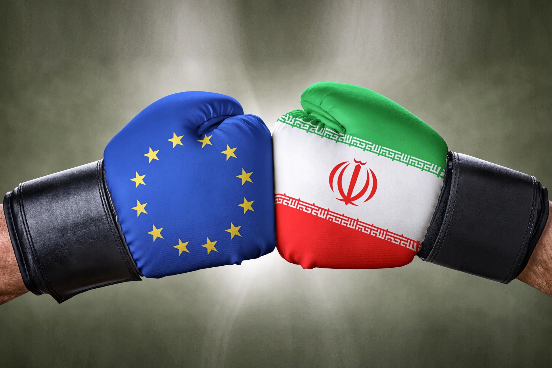 Az EU új szankciókat fogadott el Iránnal szemben