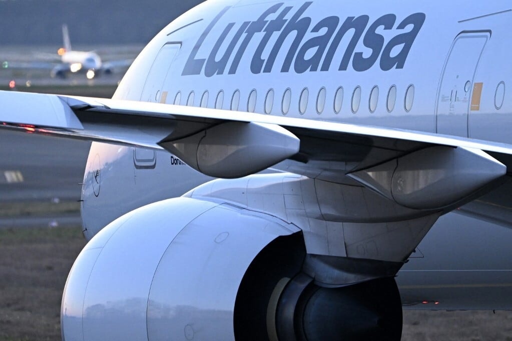 Több száz járatot törölt a Lufthansa