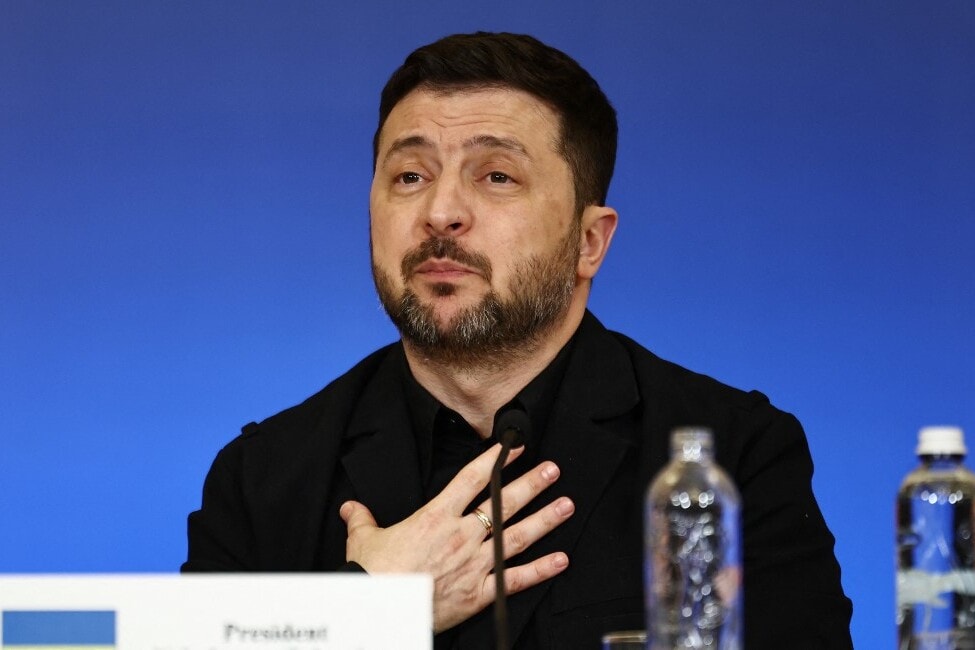 Oroszország a szankciók eltörlésére játszik?